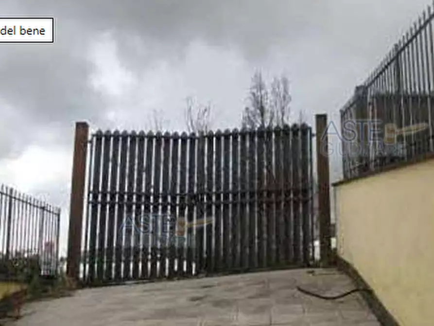 Immagine 10 di Villa in vendita  in Vicolo San Matteo a Roma