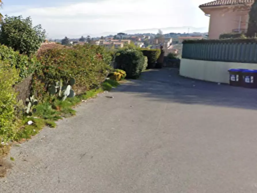 Immagine 15 di Villa in vendita  in Vicolo San Matteo a Roma