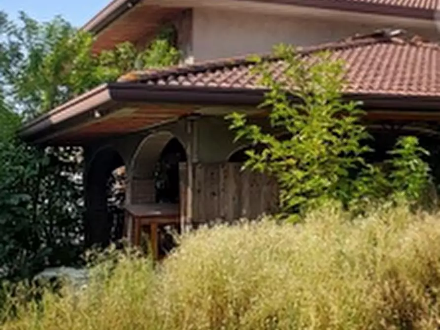 Immagine 1 di Magazzino in vendita  in Via Lova a Campolongo Maggiore