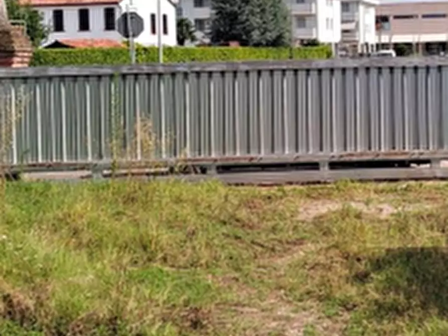 Immagine 2 di Magazzino in vendita  in Via Lova a Campolongo Maggiore