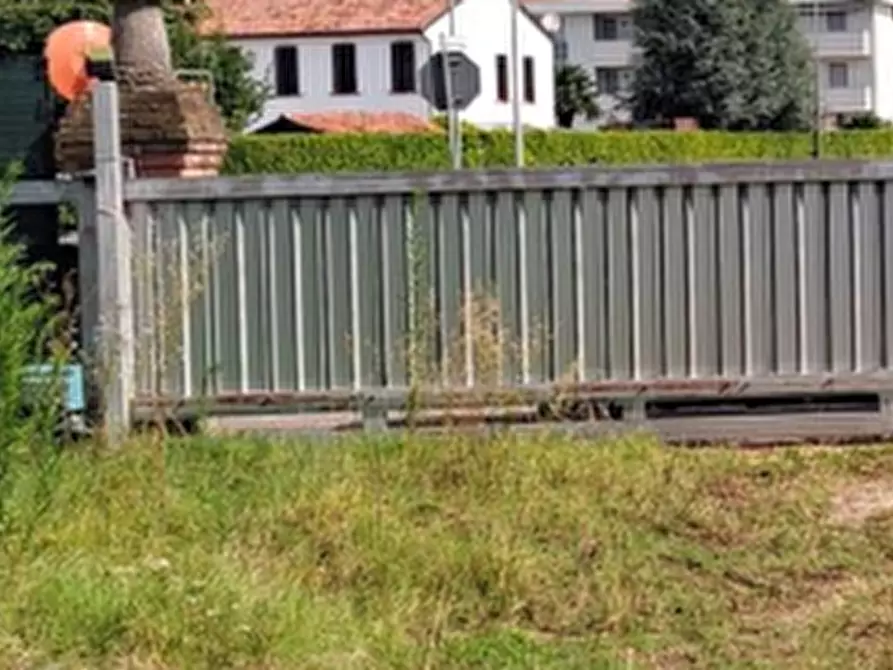 Immagine 3 di Magazzino in vendita  in Via Lova a Campolongo Maggiore