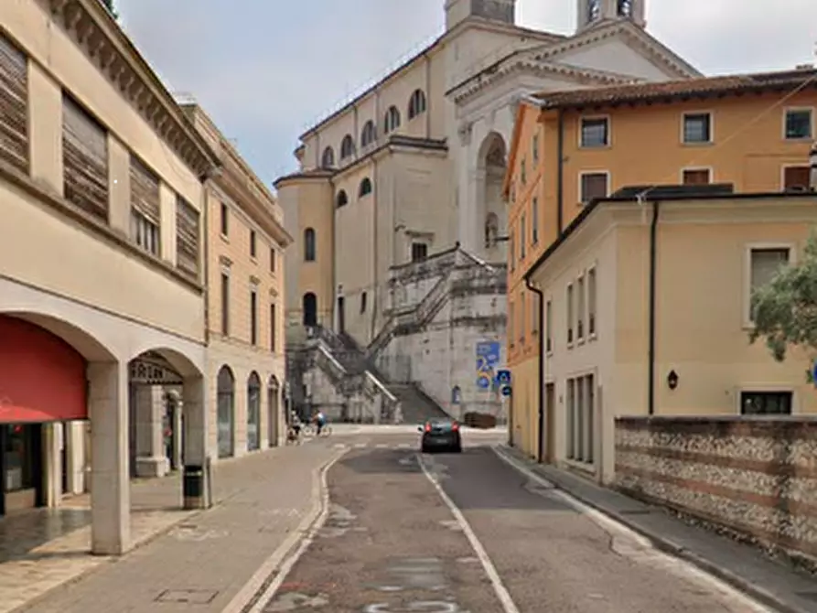 Immagine 12 di Appartamento in vendita  in Via Capitano Giuseppe Sella a Schio