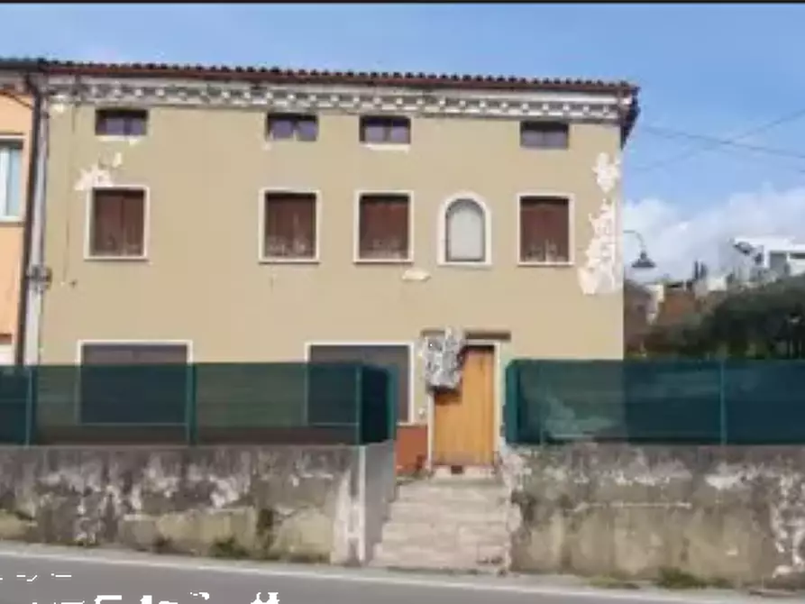 Immagine 1 di Porzione di casa in vendita  in Via XXV Aprile  a Pianezze