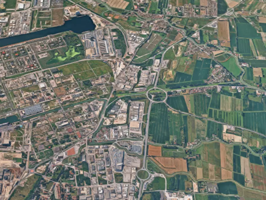 Immagine 3 di Laboratorio in vendita  in Via Malcontenta a Venezia