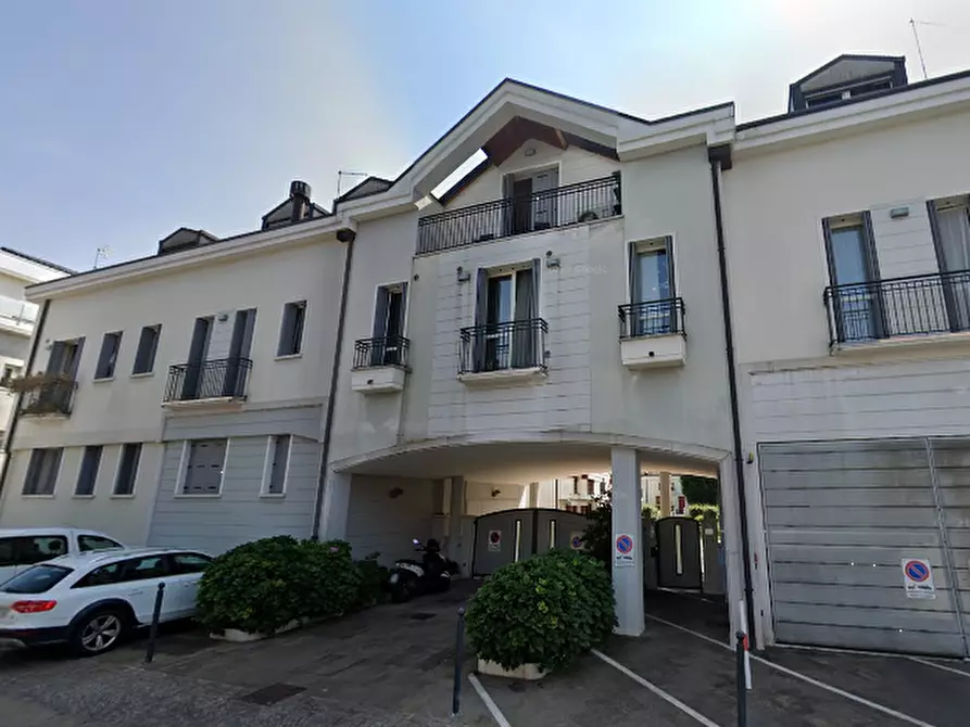 Immagine 15 di Appartamento in vendita  in Via Jacopo Crescini a Padova