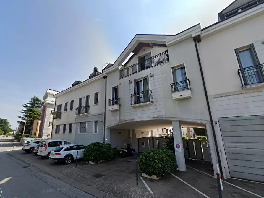 Immagine 16 di Appartamento in vendita  in Via Jacopo Crescini a Padova