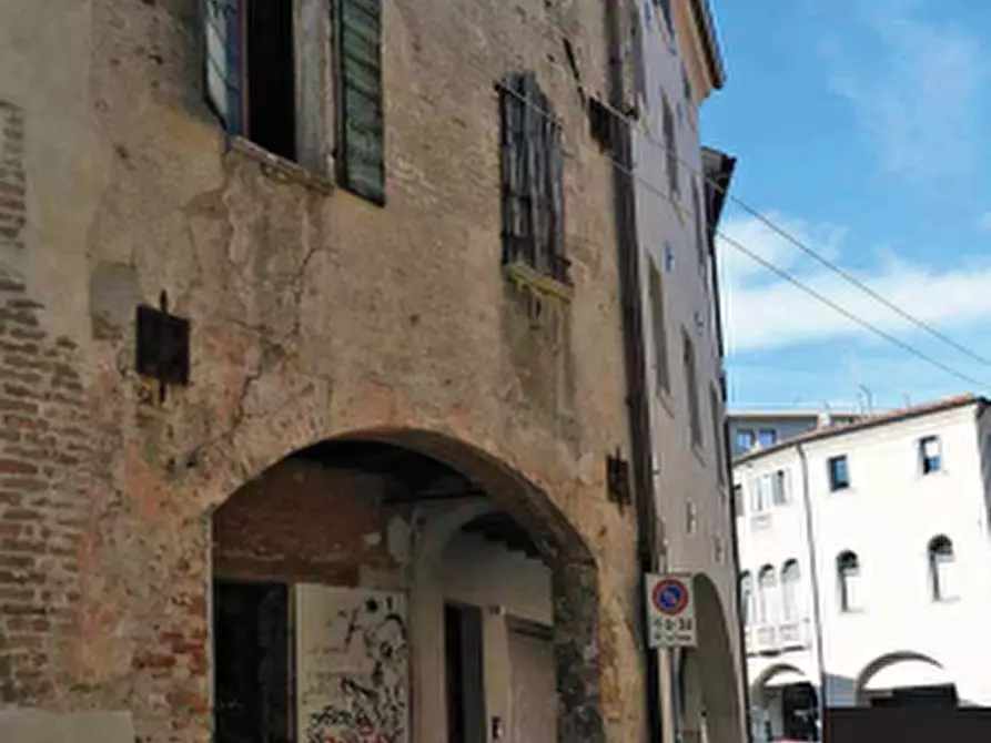 Immagine 2 di Stabile in vendita  in Via Jacopo Riccati a Treviso