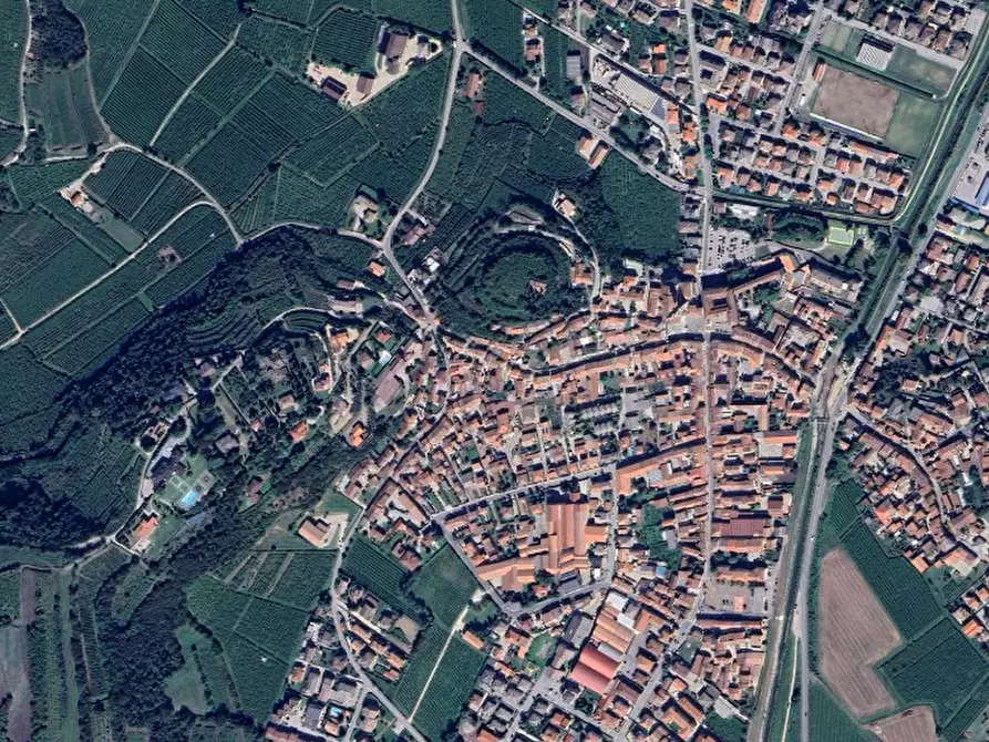 Immagine 19 di Laboratorio in vendita  in Via della Fontana  a Monteforte D'alpone