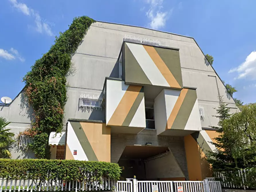 Immagine 10 di Appartamento in vendita  in Via Giovanni Amendola a Rho