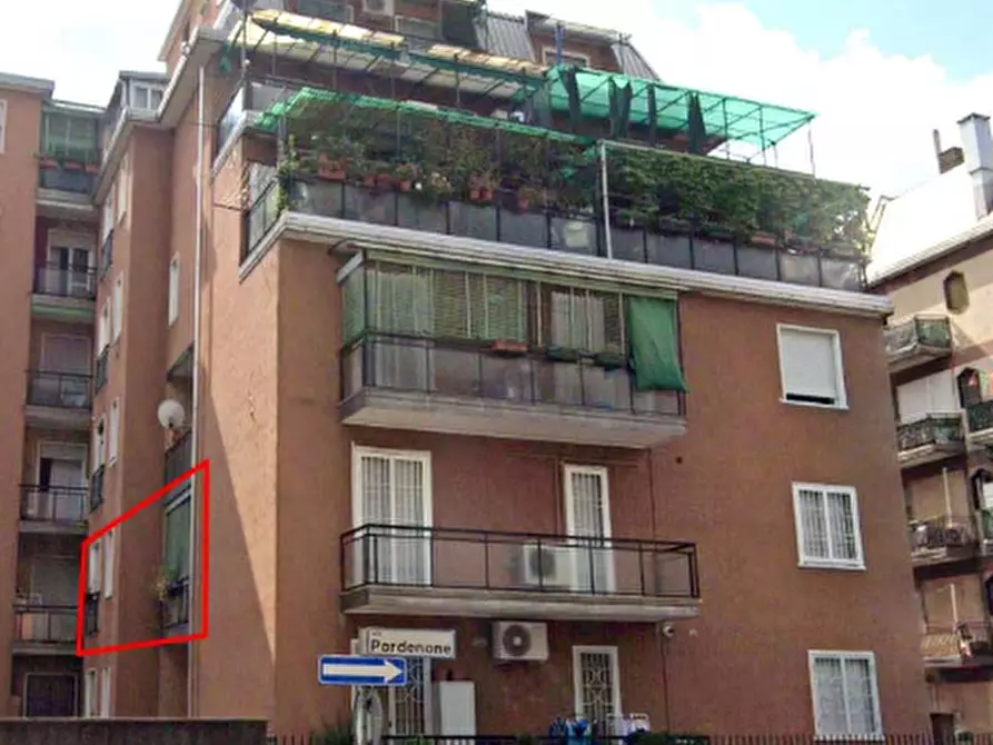 Immagine 12 di Appartamento in vendita  in Via Pordenone a Baranzate