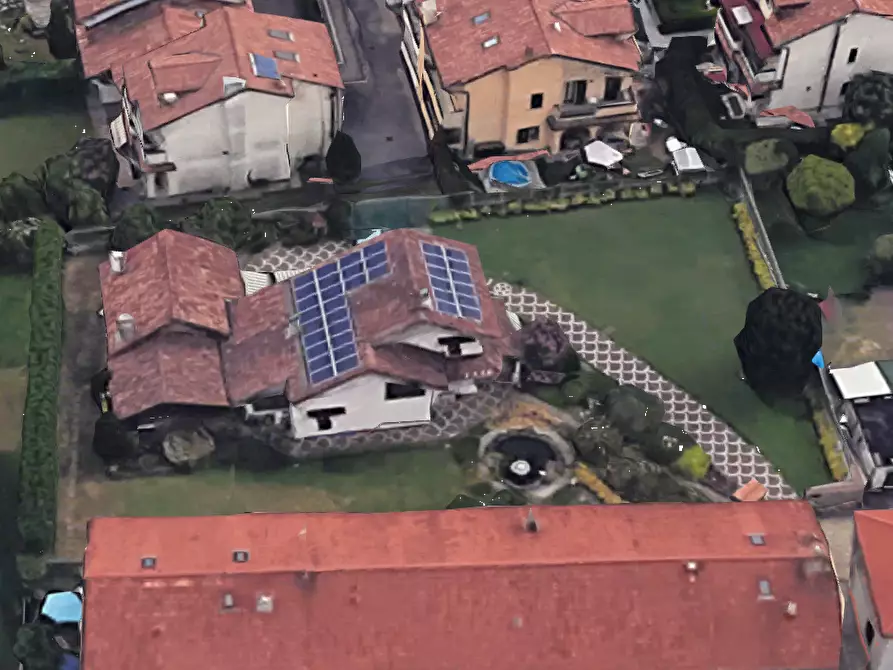 Immagine 24 di Appartamento in vendita  in Via Cascina Tamburina a Usmate Velate