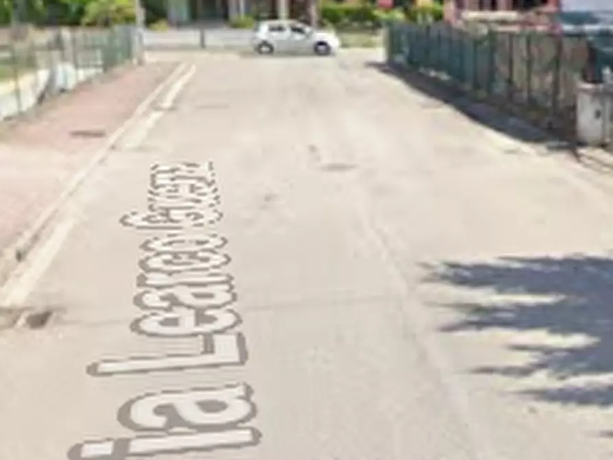 Immagine 6 di Magazzino in vendita  in Via Learco Guerra a Curtatone