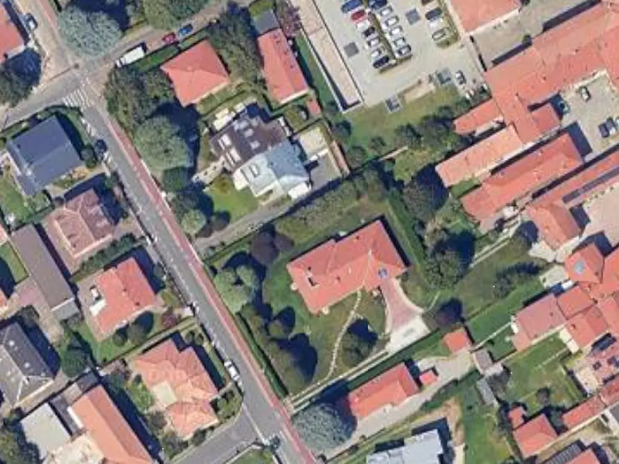 Immagine 14 di Appartamento in vendita  in Corso Milano a Barlassina