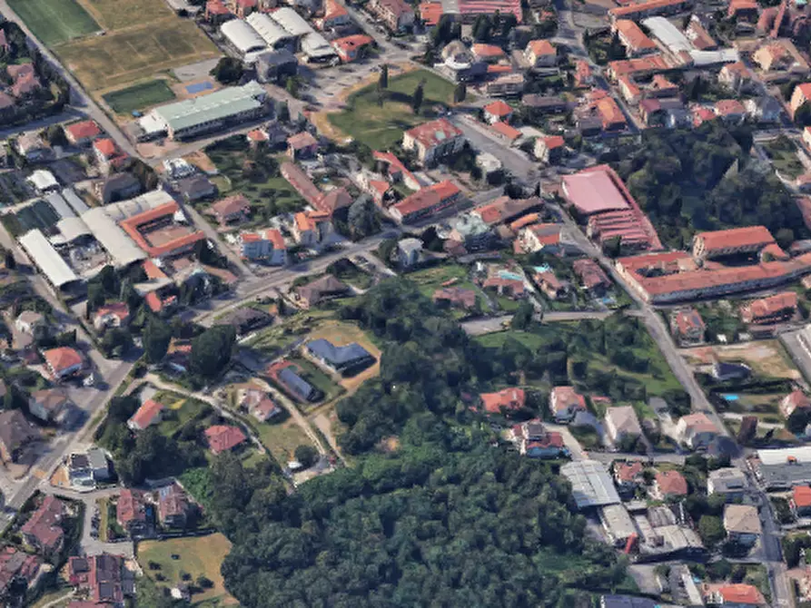 Immagine 20 di Appartamento in vendita  in Via Garibaldi  a Carugo