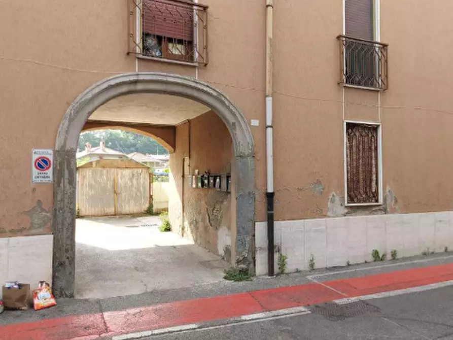 Immagine 4 di Appartamento in vendita  in Via Principe Umberto a Bonate Sopra