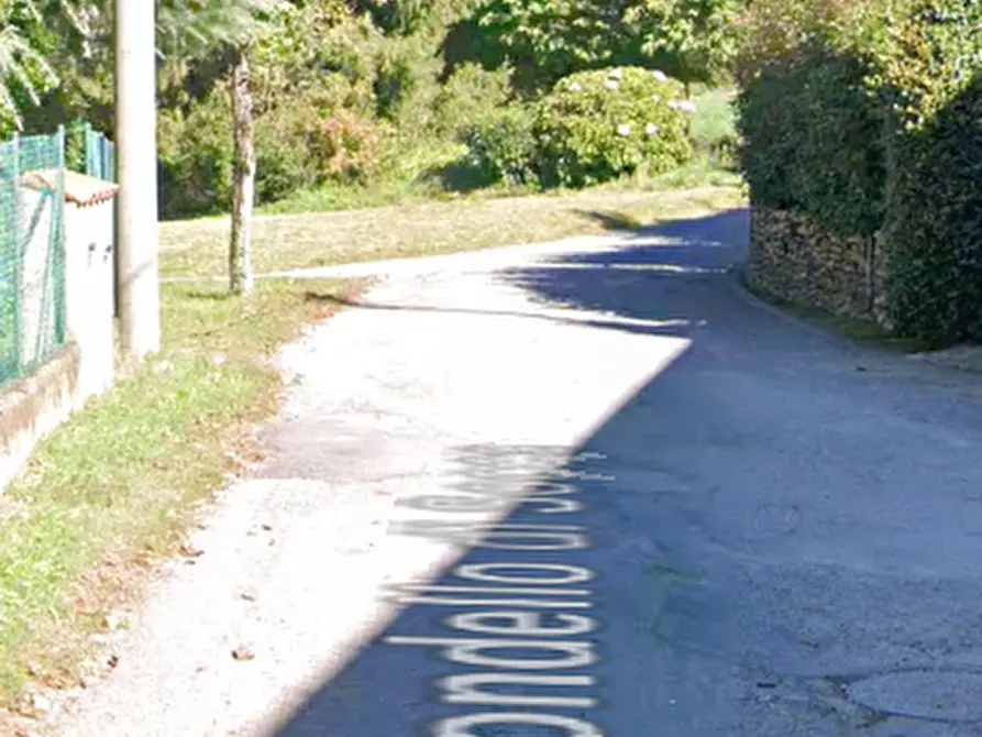 Immagine 11 di Appartamento in vendita  in Via Mondello di Socco  a Fino Mornasco