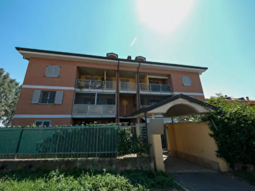 Immagine 1 di Appartamento in vendita  in Via Galileo Galilei a Vermezzo Con Zelo