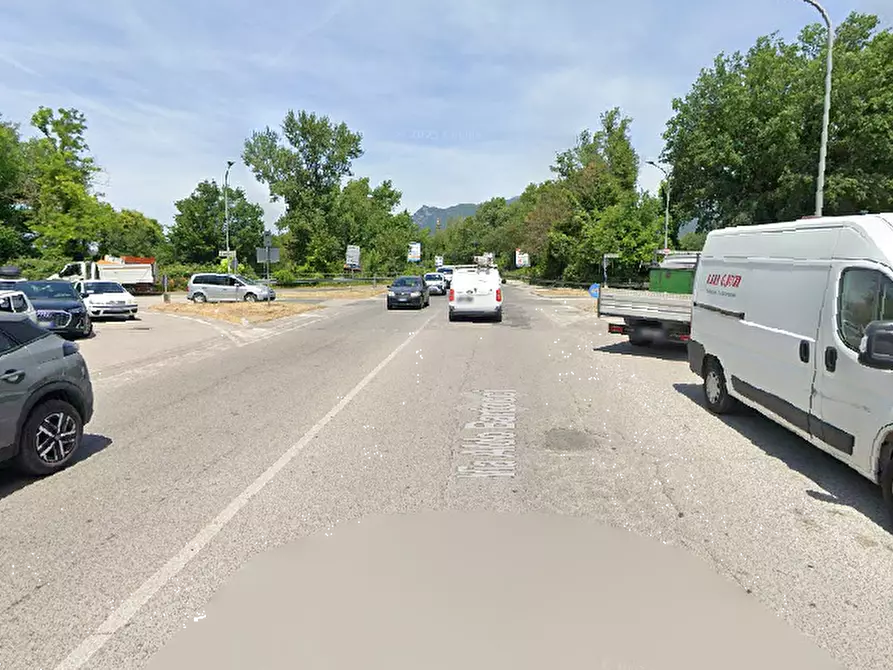 Immagine 7 di Magazzino in vendita  in Via aldo bartocci a Terni