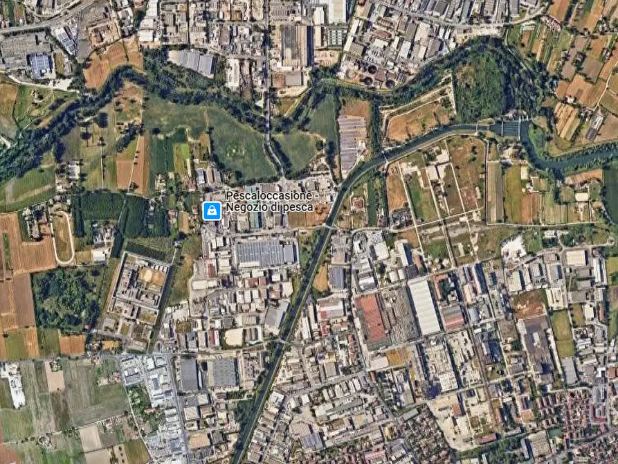 Immagine 11 di Magazzino in vendita  in Via aldo bartocci a Terni