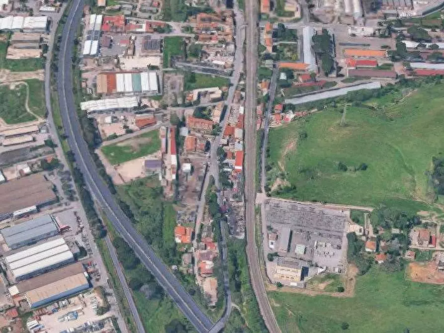 Immagine 11 di Garage in vendita  in Via della Magliana a Roma