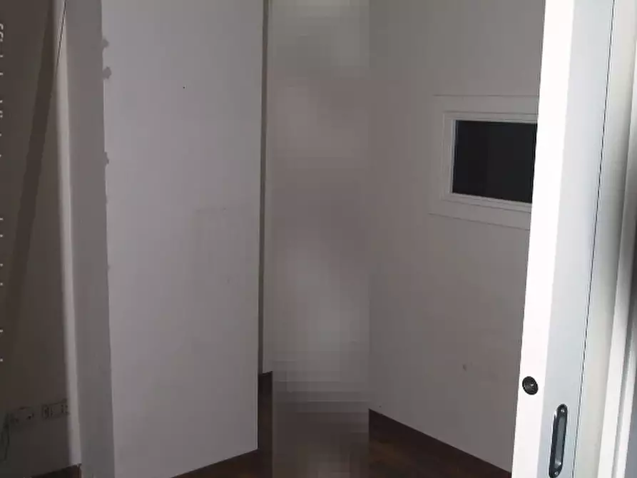Immagine 5 di Ufficio in vendita  in Via Aldo Bartocci a Terni