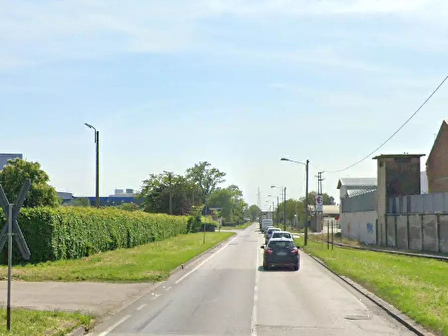 Immagine 6 di Capannone industriale in vendita  in Via dell'Elettricità a Venezia