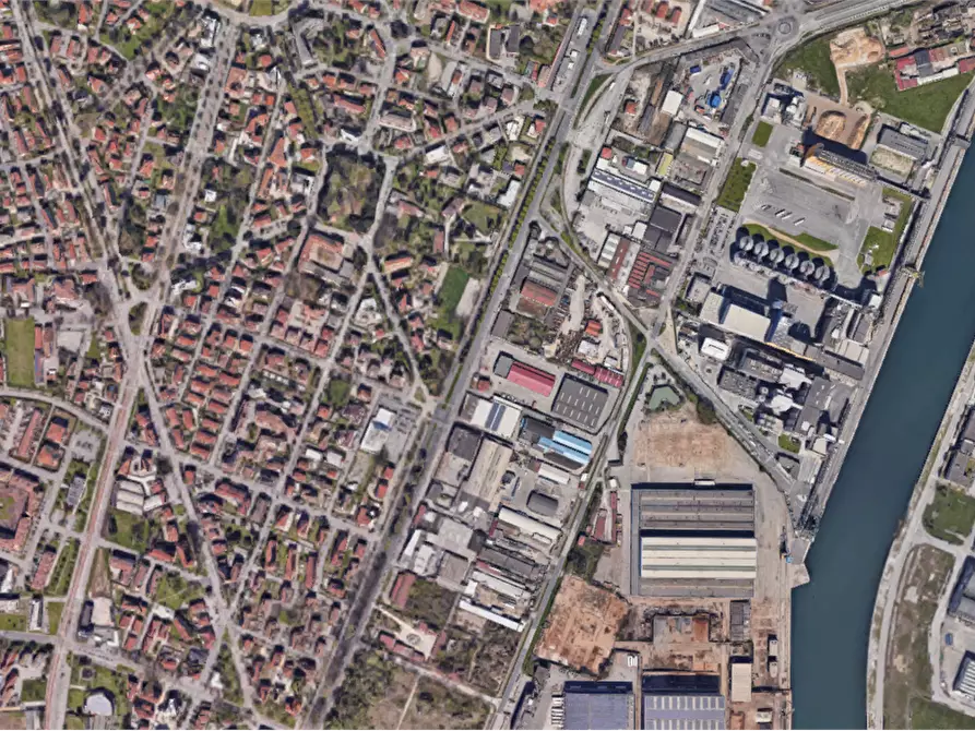 Immagine 2 di Capannone industriale in vendita  in Via dell’Elettricità a Venezia