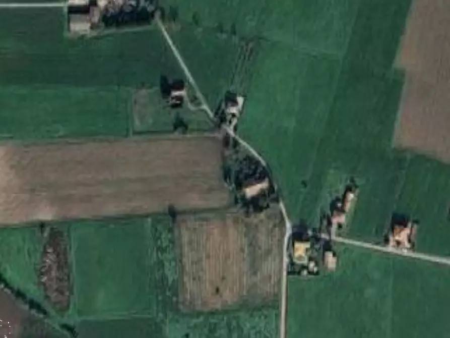 Immagine 25 di Appartamento in vendita  in Via Brigata Garibaldi a Fontevivo