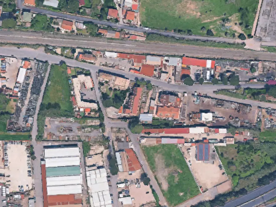 Immagine 15 di Garage in vendita  in Via della Magliana a Roma