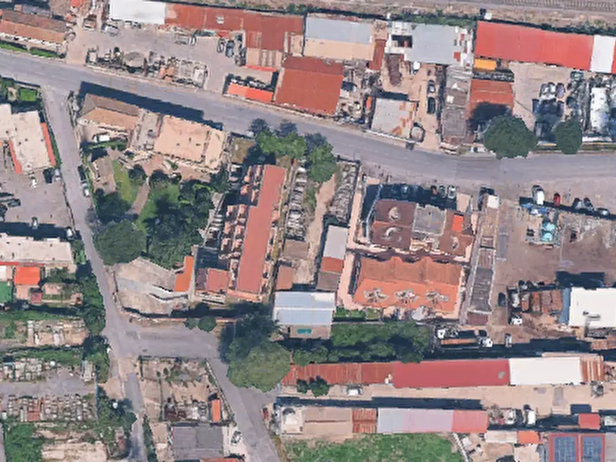 Immagine 14 di Garage in vendita  in Via della Magliana a Roma