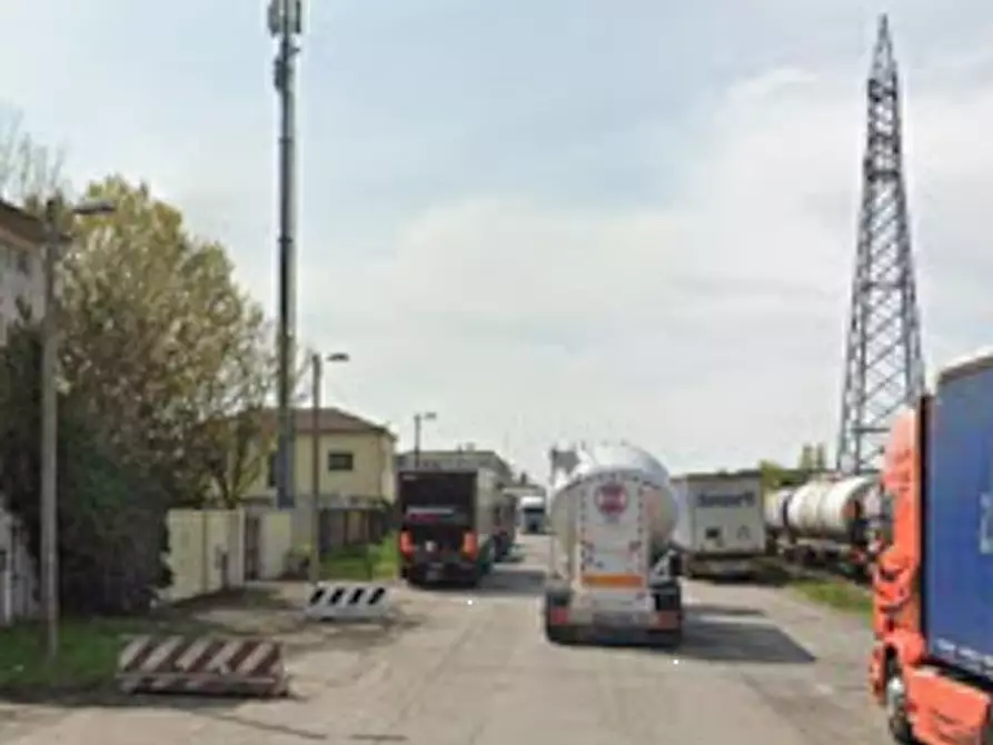 Immagine 8 di Terreno edificabile in vendita  in Via dell’Elettricità a Venezia