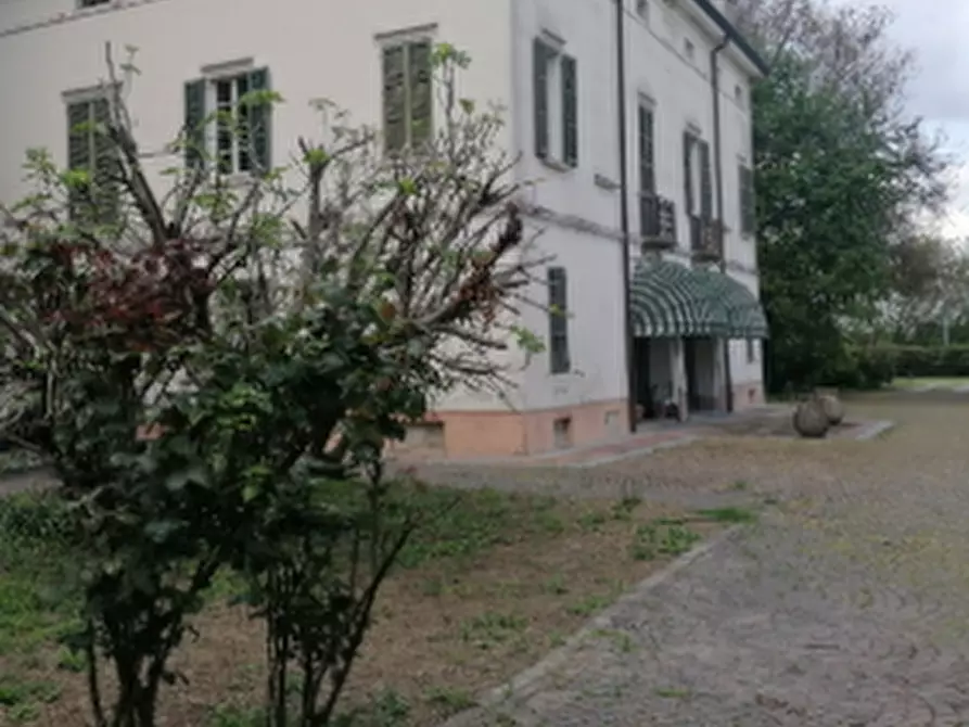 Immagine 32 di Villa in vendita  in Stradello Perizzi a Parma