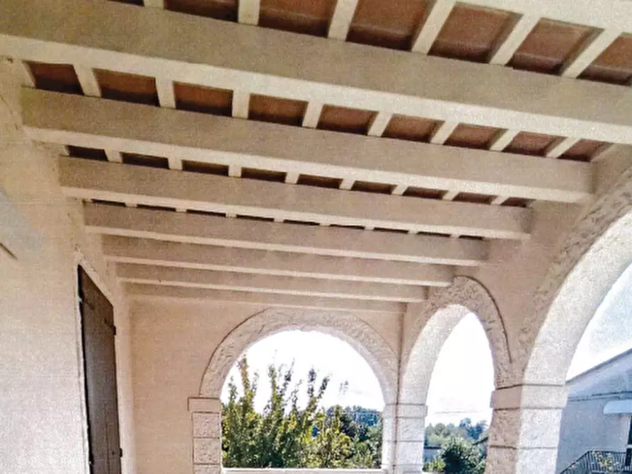 Immagine 1 di Villa in vendita  in Via Cesare Battisti a Albignasego