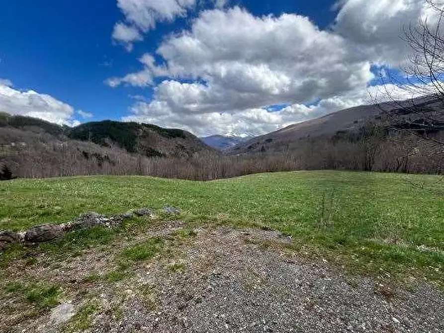 Immagine 1 di Terreno edificabile in vendita  in Via Radici a Pievepelago