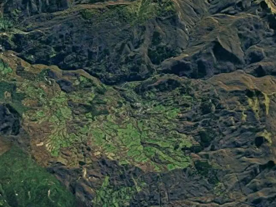 Immagine 10 di Terreno edificabile in vendita  in Via Radici a Pievepelago