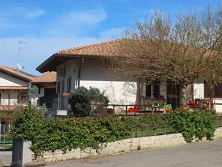 Immagine 1 di Stabile in vendita  in Via Don Minzoni a Castrocaro Terme E Terra Del Sole