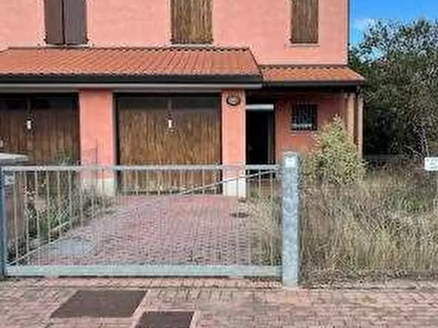 Immagine 1 di Villetta a schiera in vendita  in via Dell'Ulivo a Carpi