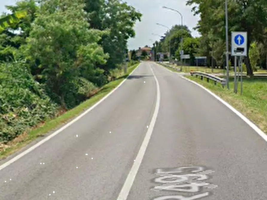 Immagine 10 di Negozio in vendita  in Via Ludovico Ariosto a Migliaro