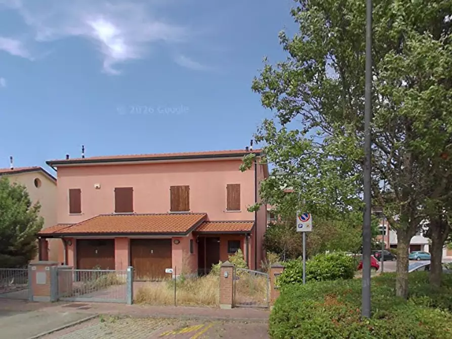 Immagine 7 di Villa in vendita  in Via Dell'Ulivo a Carpi