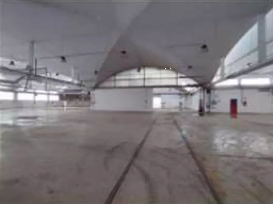 Immagine 17 di Capannone industriale in vendita  in Via dell'Industria a Giussano