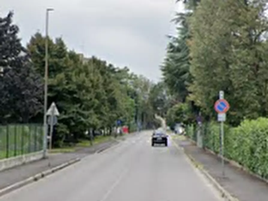 Immagine 8 di Garage in vendita  in Via Giuseppe Ferrari a Monza