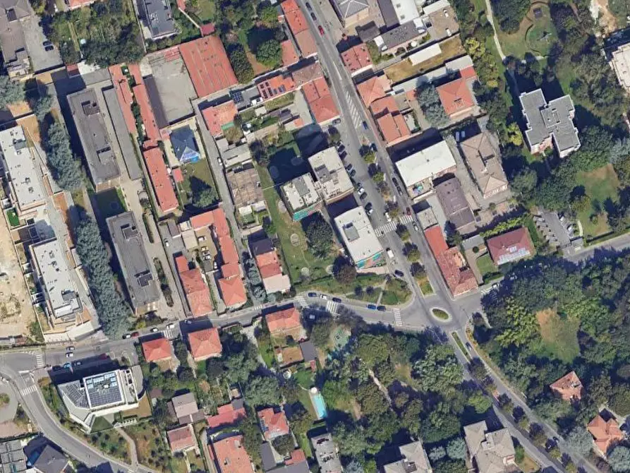 Immagine 6 di Appartamento in vendita  in Via Muzio Clementi a Monza