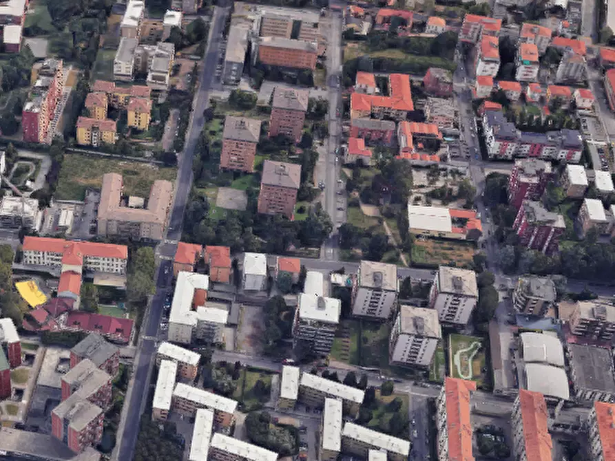 Immagine 9 di Garage in vendita  in Via Giuseppe Ferrari a Monza