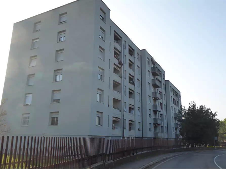 Immagine 1 di Appartamento in vendita  in Via Cimarosa a Verona