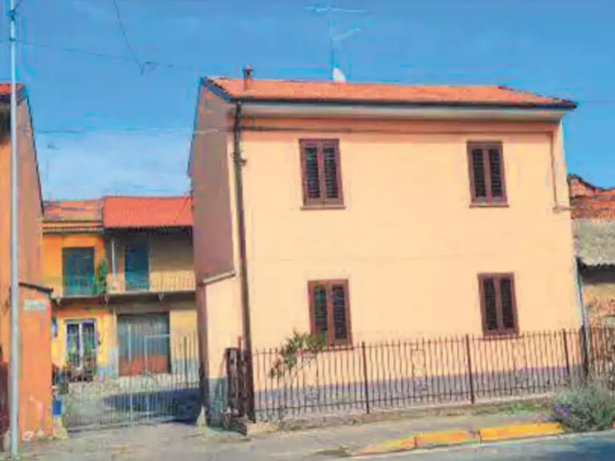 Immagine 1 di Appartamento in vendita  in Via Novara a Bareggio