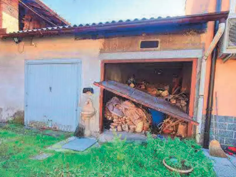 Immagine 3 di Appartamento in vendita  in Via Novara a Bareggio