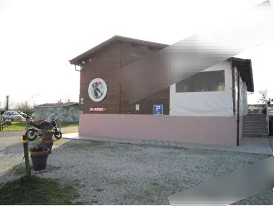 Immagine 5 di Negozio in vendita  in Via gianni caproni a Terni