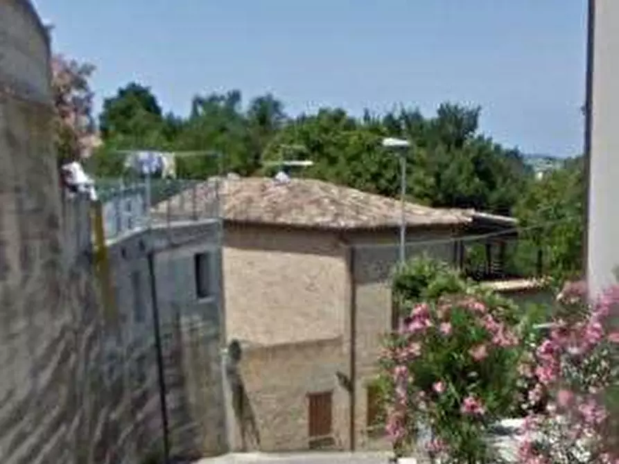 Immagine 2 di Appartamento in vendita  in Via Caivola a Mombaroccio