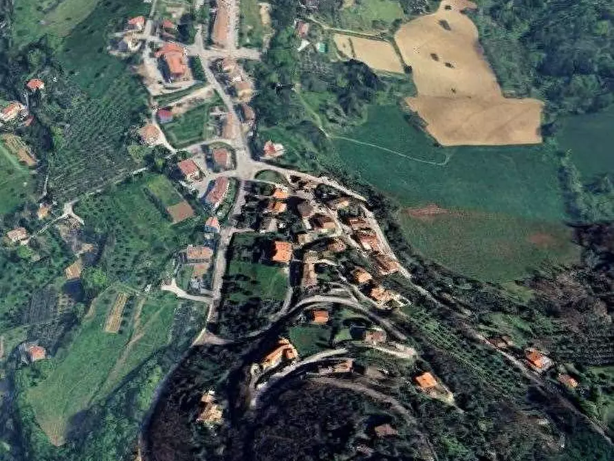 Immagine 5 di Appartamento in vendita  in Via Caivola a Mombaroccio