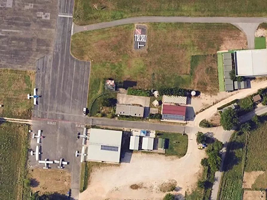 Immagine 12 di Negozio in vendita  in Via gianni caproni a Terni